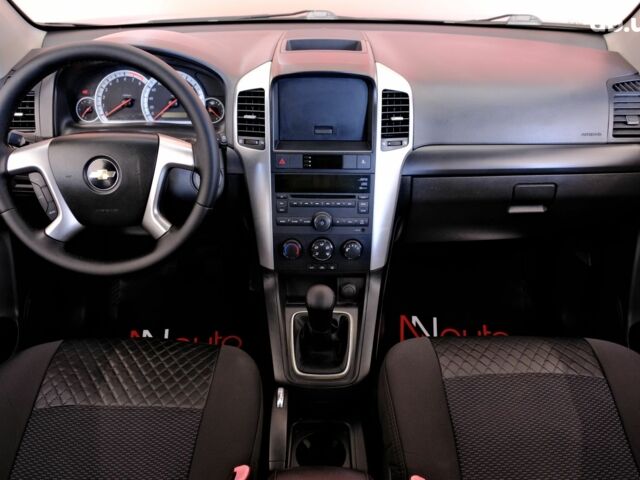 Черный Шевроле Каптива, объемом двигателя 2.4 л и пробегом 173 тыс. км за 6900 $, фото 6 на Automoto.ua