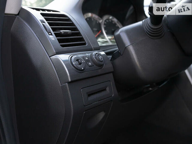 Черный Шевроле Каптива, объемом двигателя 2 л и пробегом 216 тыс. км за 8500 $, фото 41 на Automoto.ua