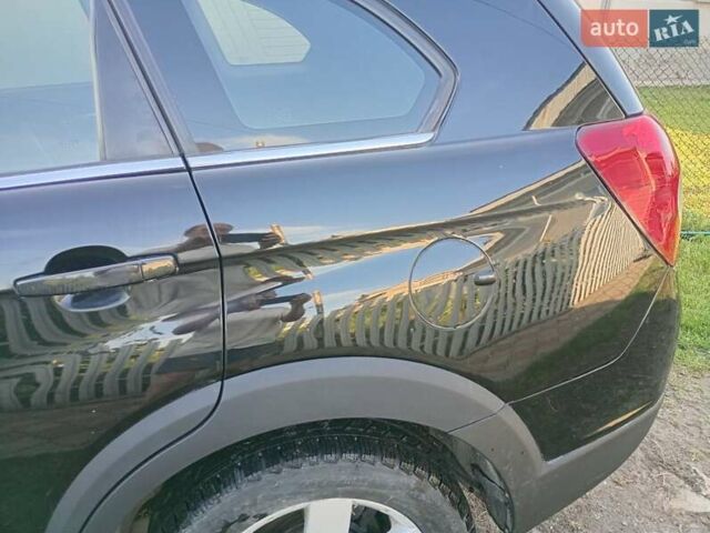 Черный Шевроле Каптива, объемом двигателя 2.4 л и пробегом 298 тыс. км за 7200 $, фото 6 на Automoto.ua