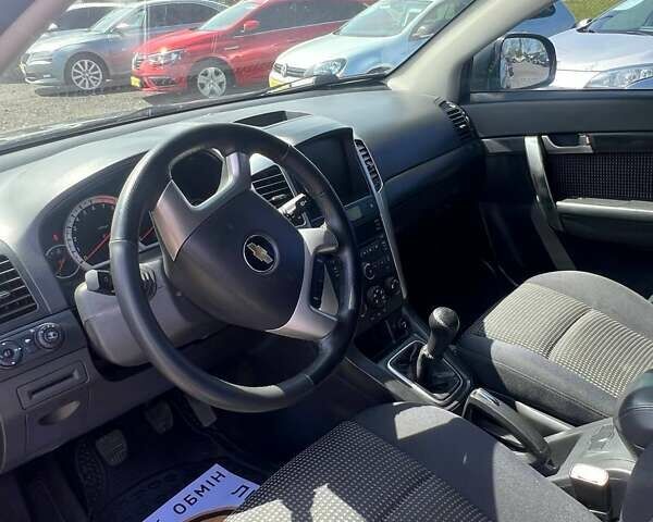 Черный Шевроле Каптива, объемом двигателя 2.41 л и пробегом 221 тыс. км за 6990 $, фото 11 на Automoto.ua