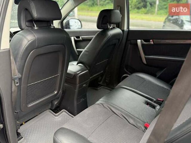 Черный Шевроле Каптива, объемом двигателя 2.41 л и пробегом 184 тыс. км за 8900 $, фото 24 на Automoto.ua