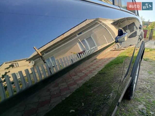 Черный Шевроле Каптива, объемом двигателя 2.4 л и пробегом 298 тыс. км за 7200 $, фото 5 на Automoto.ua