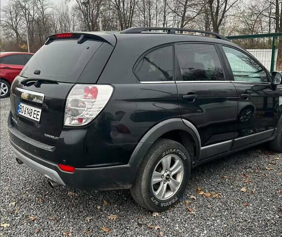 Черный Шевроле Каптива, объемом двигателя 1.99 л и пробегом 242 тыс. км за 7000 $, фото 1 на Automoto.ua