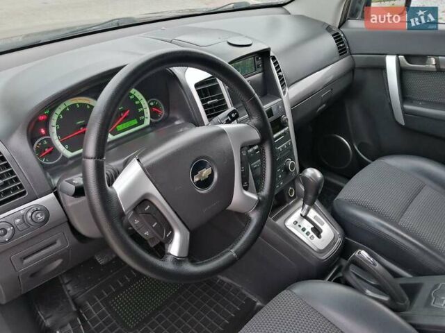 Чорний Шевроле Каптіва, об'ємом двигуна 2 л та пробігом 212 тис. км за 9450 $, фото 29 на Automoto.ua