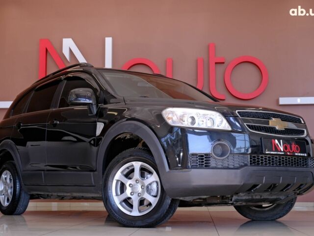 Черный Шевроле Каптива, объемом двигателя 2.4 л и пробегом 173 тыс. км за 6900 $, фото 3 на Automoto.ua