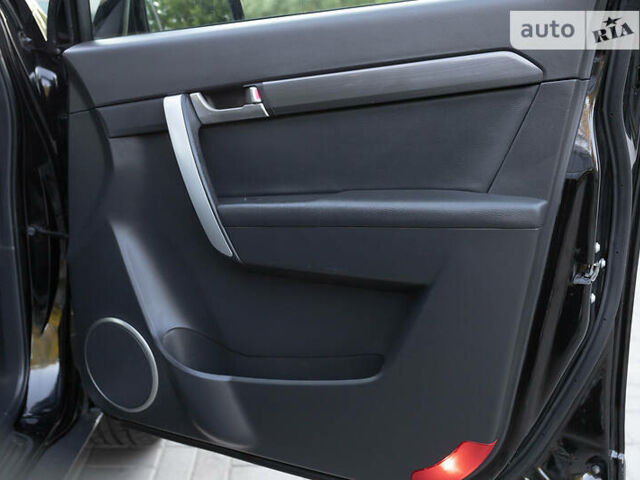 Черный Шевроле Каптива, объемом двигателя 2 л и пробегом 216 тыс. км за 8500 $, фото 38 на Automoto.ua