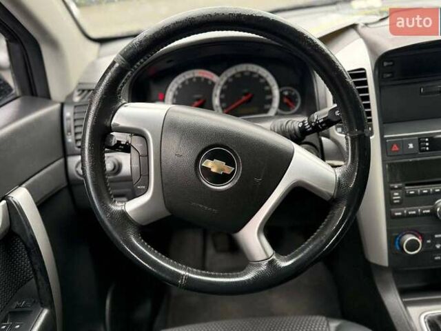 Черный Шевроле Каптива, объемом двигателя 2.41 л и пробегом 184 тыс. км за 8900 $, фото 13 на Automoto.ua