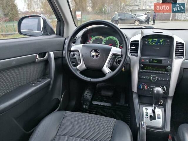 Чорний Шевроле Каптіва, об'ємом двигуна 2 л та пробігом 212 тис. км за 9450 $, фото 58 на Automoto.ua