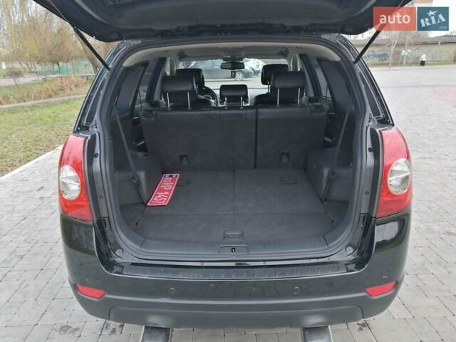 Чорний Шевроле Каптіва, об'ємом двигуна 2 л та пробігом 212 тис. км за 9450 $, фото 81 на Automoto.ua