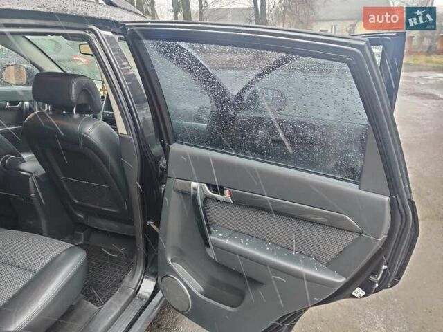 Черный Шевроле Каптива, объемом двигателя 2.4 л и пробегом 180 тыс. км за 8000 $, фото 31 на Automoto.ua