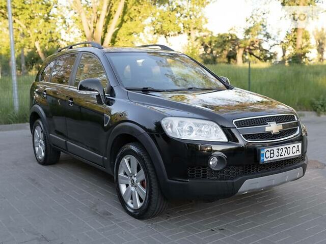 Черный Шевроле Каптива, объемом двигателя 2 л и пробегом 216 тыс. км за 8500 $, фото 16 на Automoto.ua