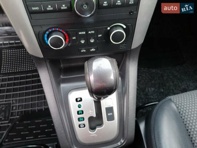 Чорний Шевроле Каптіва, об'ємом двигуна 2 л та пробігом 212 тис. км за 9450 $, фото 40 на Automoto.ua