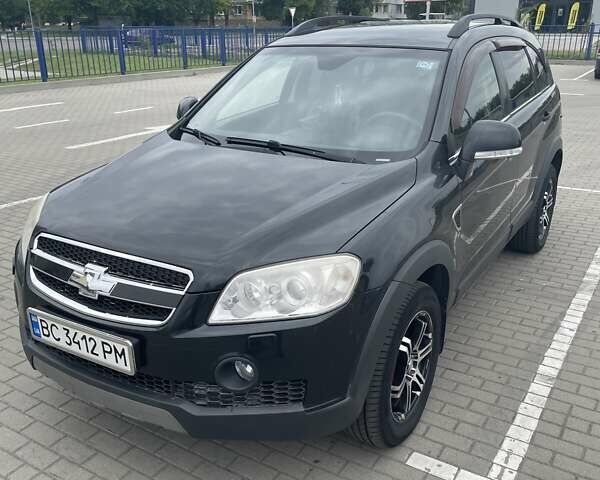Черный Шевроле Каптива, объемом двигателя 2.41 л и пробегом 213 тыс. км за 7700 $, фото 2 на Automoto.ua