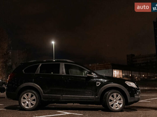 Черный Шевроле Каптива, объемом двигателя 2 л и пробегом 216 тыс. км за 8500 $, фото 13 на Automoto.ua