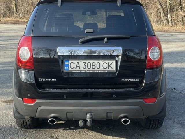 Черный Шевроле Каптива, объемом двигателя 2 л и пробегом 245 тыс. км за 10450 $, фото 5 на Automoto.ua
