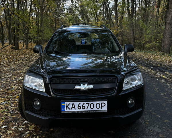 Черный Шевроле Каптива, объемом двигателя 2.4 л и пробегом 205 тыс. км за 8000 $, фото 11 на Automoto.ua