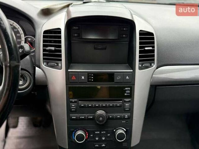 Черный Шевроле Каптива, объемом двигателя 2.41 л и пробегом 184 тыс. км за 8900 $, фото 17 на Automoto.ua