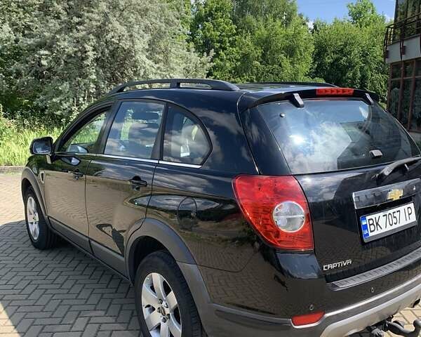 Черный Шевроле Каптива, объемом двигателя 1.99 л и пробегом 166 тыс. км за 8600 $, фото 7 на Automoto.ua