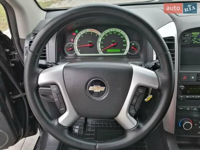 Чорний Шевроле Каптіва, об'ємом двигуна 2 л та пробігом 212 тис. км за 9450 $, фото 35 на Automoto.ua