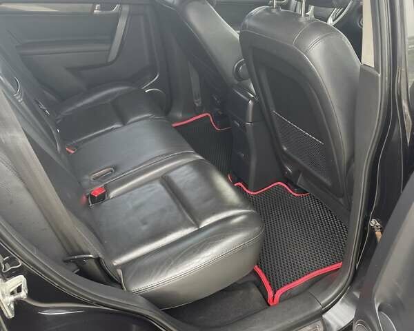 Черный Шевроле Каптива, объемом двигателя 2.41 л и пробегом 213 тыс. км за 7700 $, фото 11 на Automoto.ua