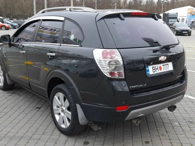 Черный Шевроле Каптива, объемом двигателя 2 л и пробегом 79 тыс. км за 7999 $, фото 2 на Automoto.ua