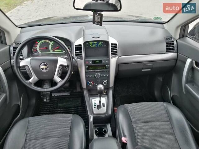 Чорний Шевроле Каптіва, об'ємом двигуна 2 л та пробігом 212 тис. км за 9450 $, фото 60 на Automoto.ua