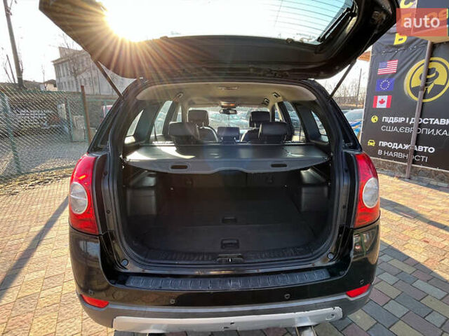 Чорний Шевроле Каптіва, об'ємом двигуна 2.4 л та пробігом 267 тис. км за 7900 $, фото 16 на Automoto.ua