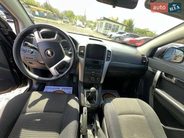 Черный Шевроле Каптива, объемом двигателя 2.41 л и пробегом 221 тыс. км за 6990 $, фото 7 на Automoto.ua