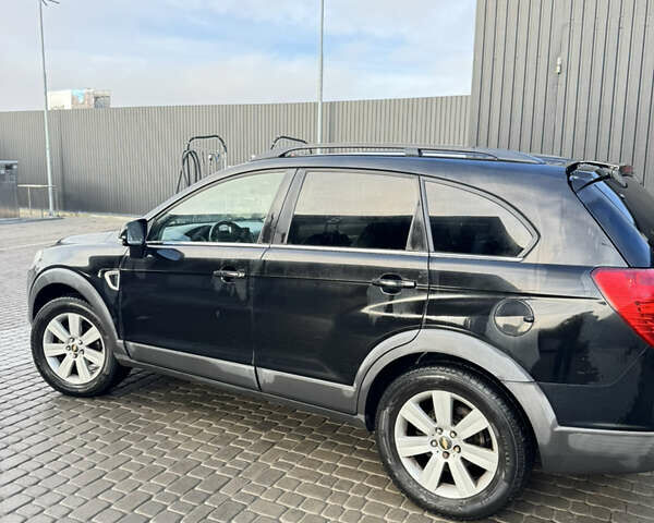 Черный Шевроле Каптива, объемом двигателя 2 л и пробегом 236 тыс. км за 8000 $, фото 6 на Automoto.ua