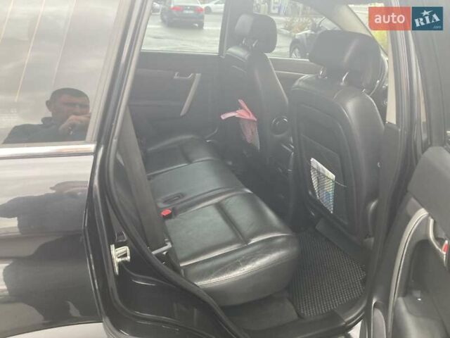 Чорний Шевроле Каптіва, об'ємом двигуна 2.4 л та пробігом 153 тис. км за 8000 $, фото 9 на Automoto.ua