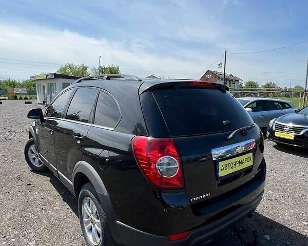 Черный Шевроле Каптива, объемом двигателя 2.41 л и пробегом 221 тыс. км за 6990 $, фото 4 на Automoto.ua