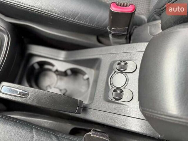 Черный Шевроле Каптива, объемом двигателя 2.41 л и пробегом 184 тыс. км за 8900 $, фото 15 на Automoto.ua