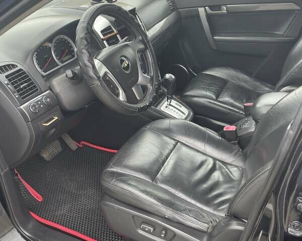 Черный Шевроле Каптива, объемом двигателя 2.41 л и пробегом 213 тыс. км за 7700 $, фото 13 на Automoto.ua