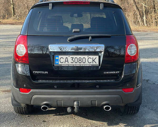 Черный Шевроле Каптива, объемом двигателя 1.99 л и пробегом 240 тыс. км за 10450 $, фото 4 на Automoto.ua