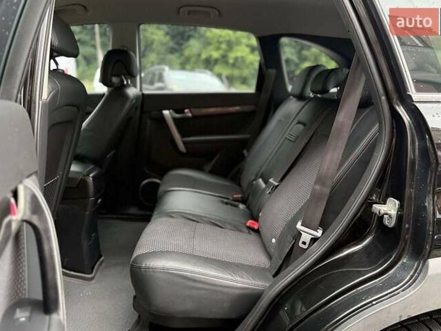 Черный Шевроле Каптива, объемом двигателя 2.41 л и пробегом 184 тыс. км за 8900 $, фото 23 на Automoto.ua