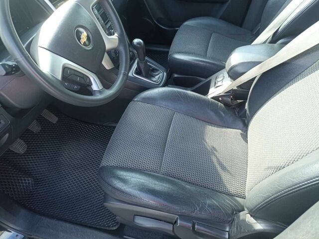 Черный Шевроле Каптива, объемом двигателя 2.4 л и пробегом 215 тыс. км за 7500 $, фото 3 на Automoto.ua