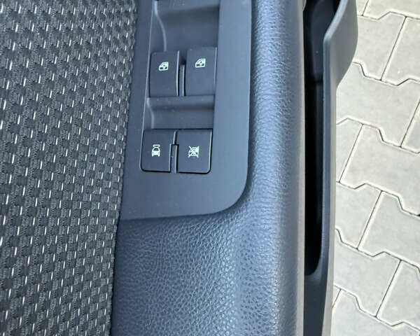 Черный Шевроле Каптива, объемом двигателя 2 л и пробегом 176 тыс. км за 10750 $, фото 18 на Automoto.ua