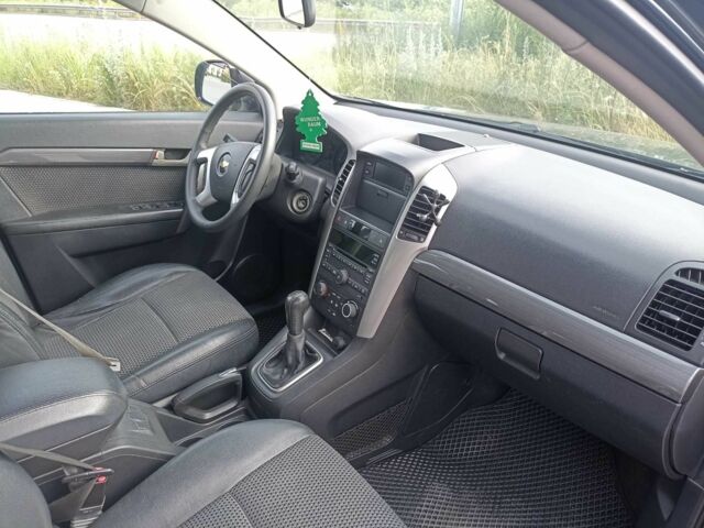 Черный Шевроле Каптива, объемом двигателя 2.4 л и пробегом 215 тыс. км за 7500 $, фото 9 на Automoto.ua