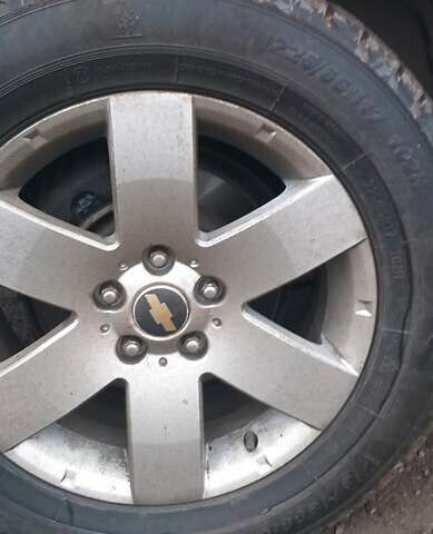 Черный Шевроле Каптива, объемом двигателя 2.4 л и пробегом 280 тыс. км за 7100 $, фото 12 на Automoto.ua