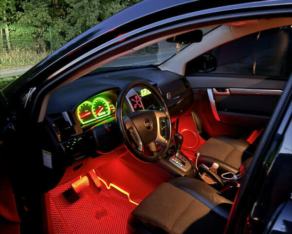 Чорний Шевроле Каптіва, об'ємом двигуна 2 л та пробігом 299 тис. км за 7150 $, фото 8 на Automoto.ua