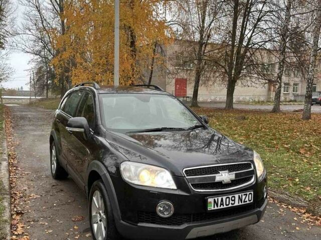 Черный Шевроле Каптива, объемом двигателя 2 л и пробегом 120 тыс. км за 3400 $, фото 1 на Automoto.ua