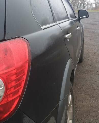 Черный Шевроле Каптива, объемом двигателя 2.4 л и пробегом 280 тыс. км за 7100 $, фото 13 на Automoto.ua