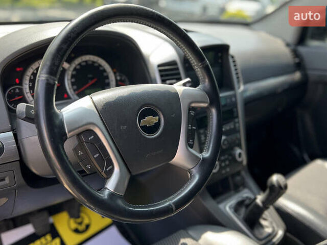 Черный Шевроле Каптива, объемом двигателя 2.41 л и пробегом 218 тыс. км за 7999 $, фото 17 на Automoto.ua