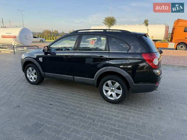 Черный Шевроле Каптива, объемом двигателя 2 л и пробегом 176 тыс. км за 10750 $, фото 8 на Automoto.ua