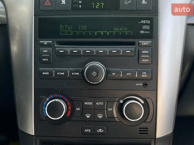 Черный Шевроле Каптива, объемом двигателя 2.41 л и пробегом 218 тыс. км за 7999 $, фото 11 на Automoto.ua