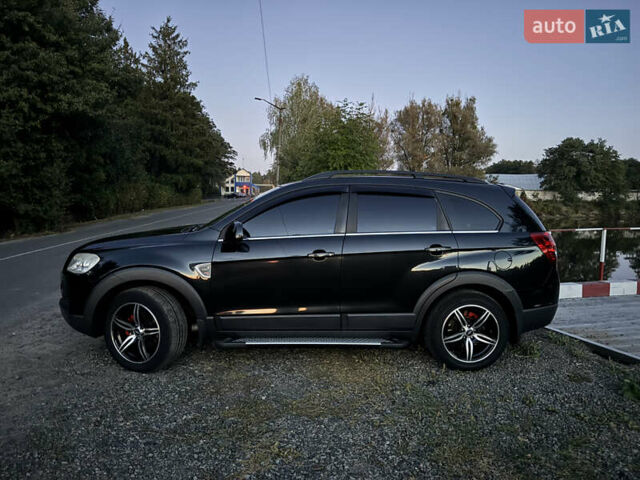 Чорний Шевроле Каптіва, об'ємом двигуна 2 л та пробігом 299 тис. км за 7150 $, фото 1 на Automoto.ua