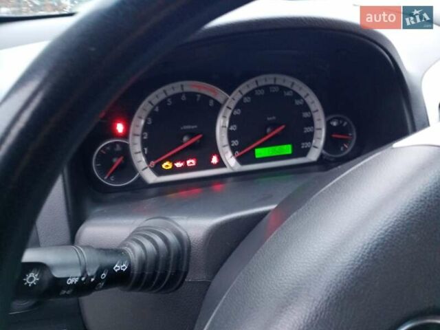 Черный Шевроле Каптива, объемом двигателя 2.41 л и пробегом 137 тыс. км за 8500 $, фото 9 на Automoto.ua
