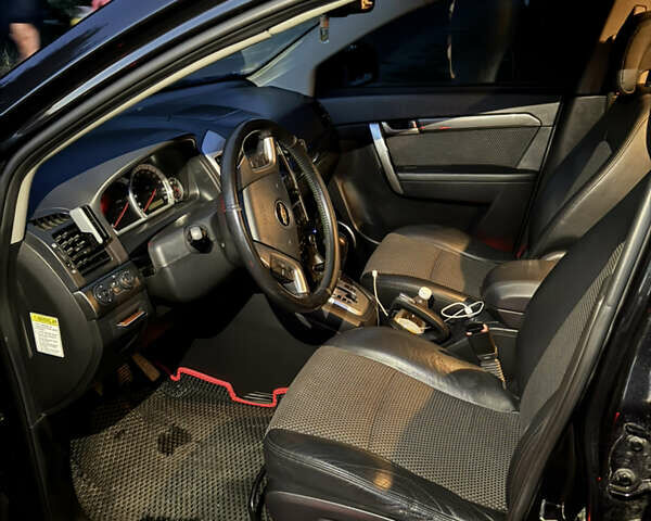 Чорний Шевроле Каптіва, об'ємом двигуна 2 л та пробігом 299 тис. км за 7150 $, фото 5 на Automoto.ua