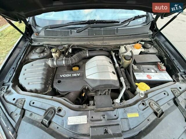 Черный Шевроле Каптива, объемом двигателя 2 л и пробегом 300 тыс. км за 3850 $, фото 7 на Automoto.ua