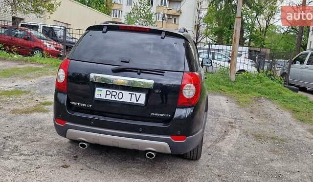 Черный Шевроле Каптива, объемом двигателя 2.4 л и пробегом 170 тыс. км за 10000 $, фото 11 на Automoto.ua